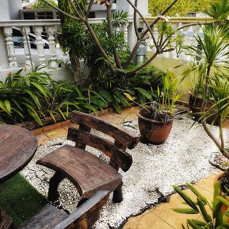 3 Little Birds Home, 100Meter To Jonkerwalk Malacca Exterior photo